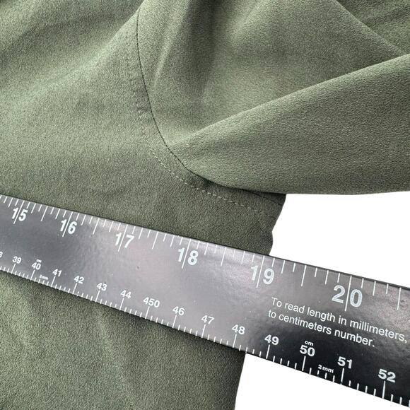 BANANA REPUBLIC NWT Women's XS Green Silky Long Sleeve Tunic Shirt Back Buttons - Picture 6 of 8